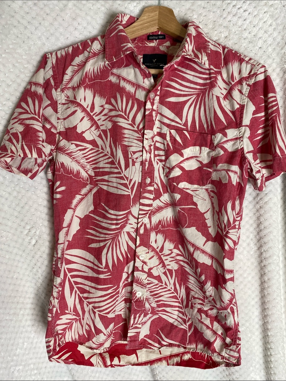 American Eagle Outfitters Red and Off White Tropical Hawaiian style Shirt